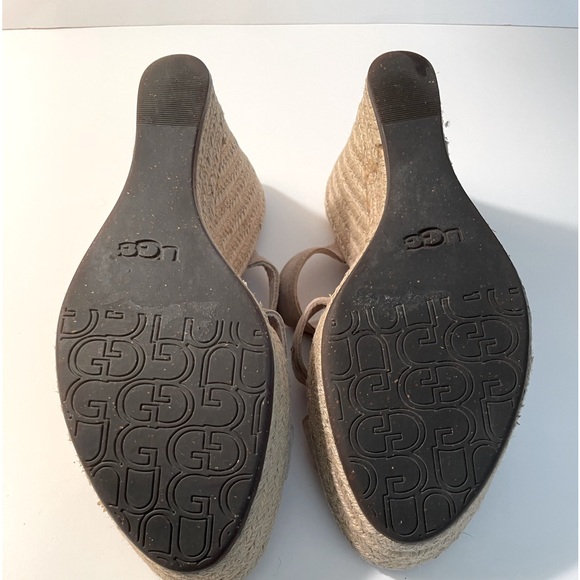 UGG Suede Sandals Size 10 - Picture 5 of 6